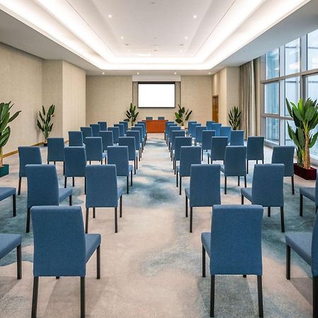 Hilton Brazzaville Les Tours Jumelles Hotel & Residences Экстерьер фото
