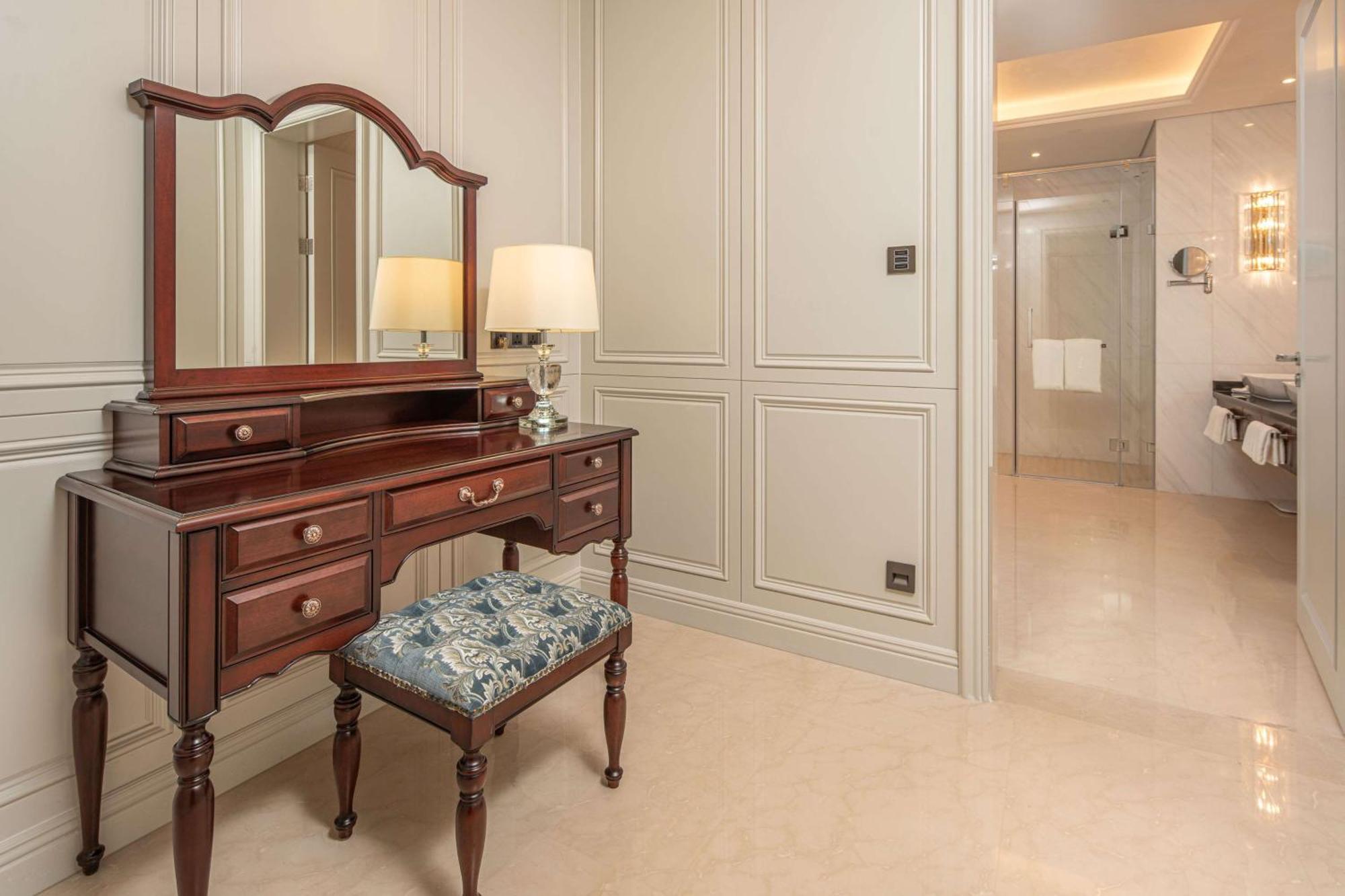Hilton Brazzaville Les Tours Jumelles Hotel & Residences Экстерьер фото