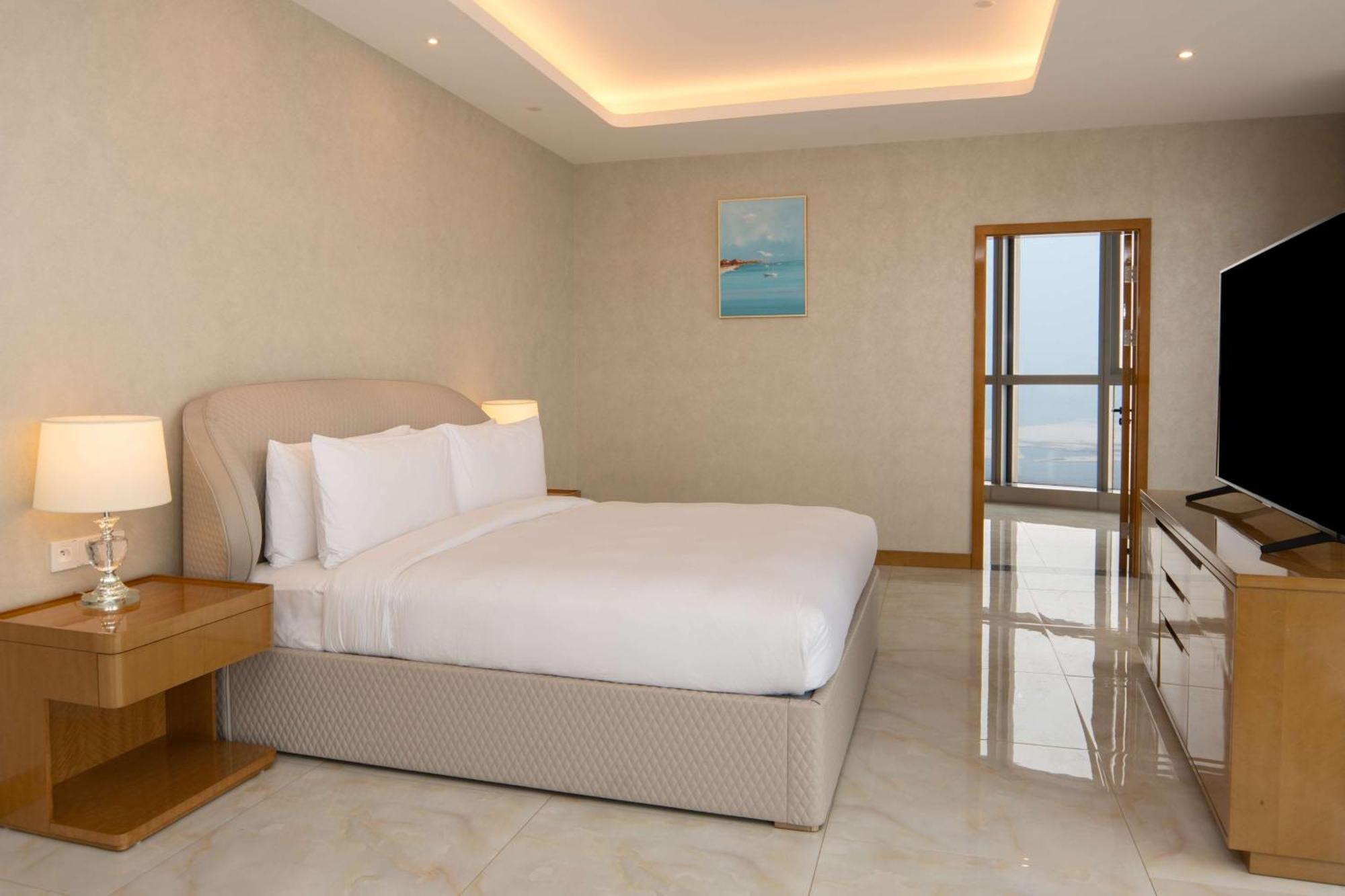Hilton Brazzaville Les Tours Jumelles Hotel & Residences Экстерьер фото
