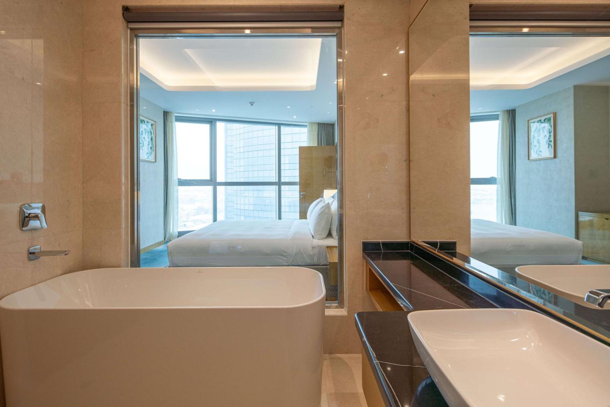 Hilton Brazzaville Les Tours Jumelles Hotel & Residences Экстерьер фото