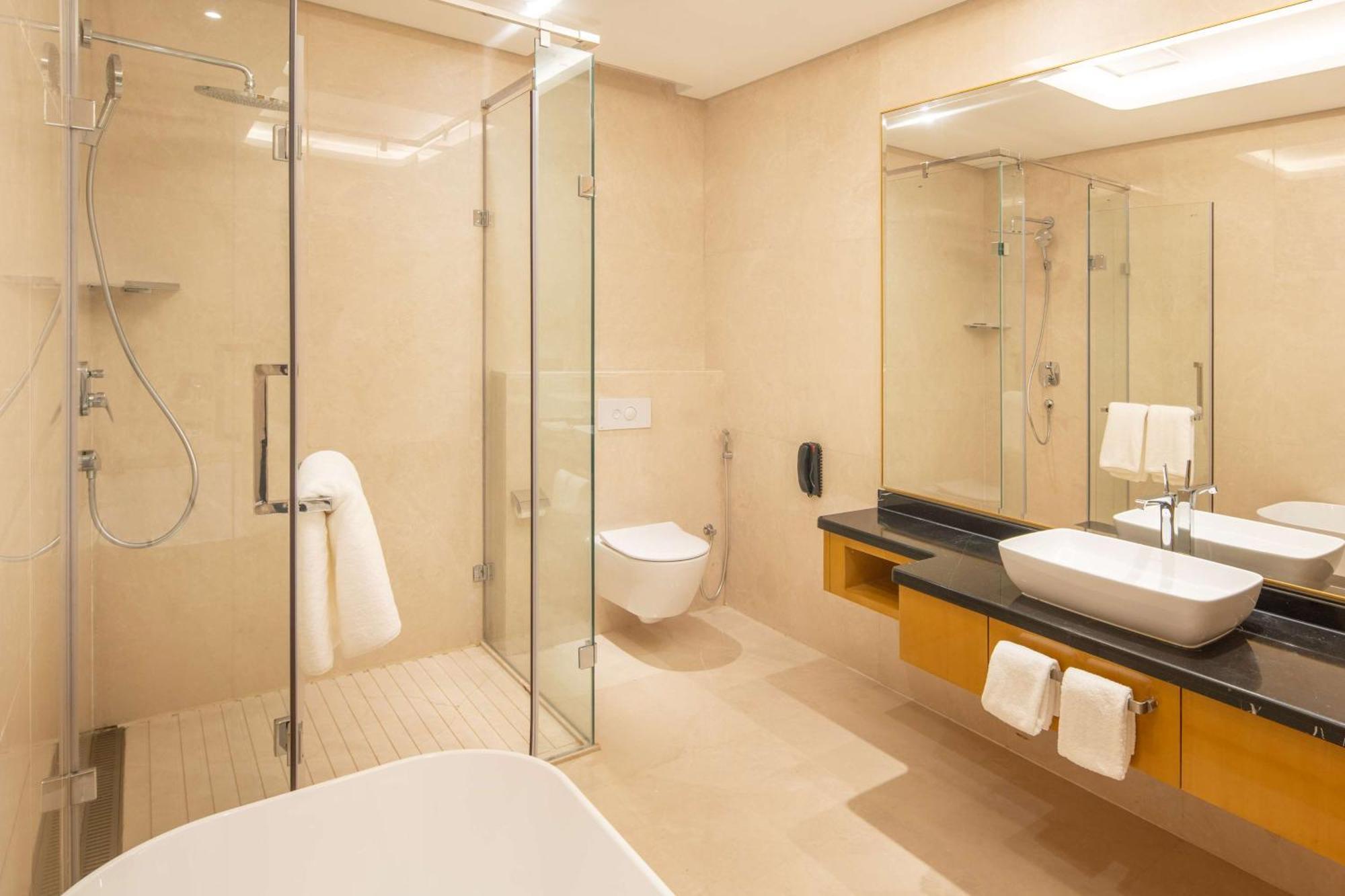 Hilton Brazzaville Les Tours Jumelles Hotel & Residences Экстерьер фото