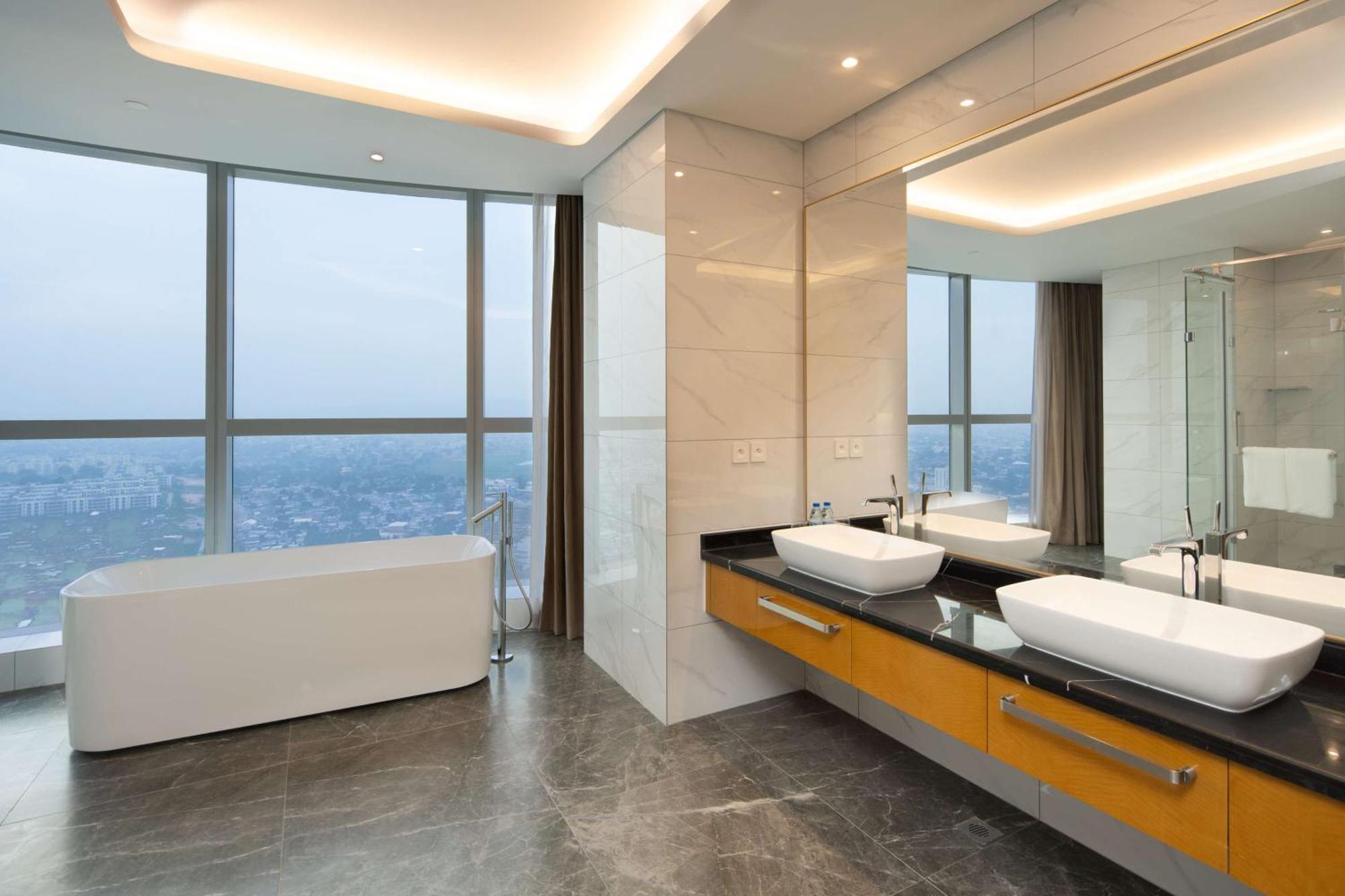 Hilton Brazzaville Les Tours Jumelles Hotel & Residences Экстерьер фото
